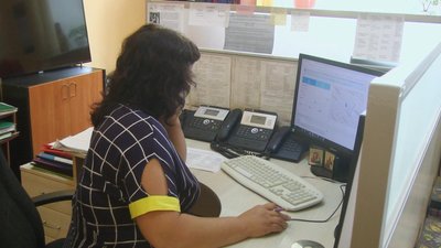 До цього усі скарги від хмельничан надходили у відділ управління міським господарством, який "вирішував" їх "вручну". Фото: Суспільне. Поділля. До цього усі скарги від хмельничан надходили у відділ управління міським господарством, який "вирішував" їх "вручну". Фото: Суспільне. Поділля.