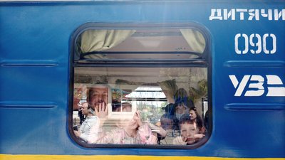 Ужгородська дитяча залізниця запрацювала після півторарічної перерви Ужгородська дитяча залізниця запрацювала після півторарічної перерви
