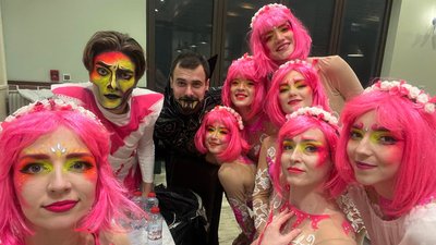 "Україну підтримують у світі". Інтерв'ю із закарпаткою Мариною Медведєвою, яка відвідала 17 країн "Україну підтримують у світі". Інтерв'ю із закарпаткою Мариною Медведєвою, яка відвідала 17 країн