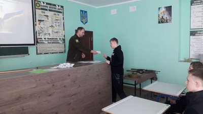 "Виховуємо стресостійкість" — сумчанин переміг в першому турі всеукраїнського конкурсу "Учитель року" "Виховуємо стресостійкість" — сумчанин переміг в першому турі всеукраїнського конкурсу "Учитель року"