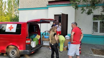 Івано-франківський волонтер Тарас Стрілецький евакуював із зон бойових дій понад 300 людей Івано-франківський волонтер Тарас Стрілецький евакуював із зон бойових дій понад 300 людей