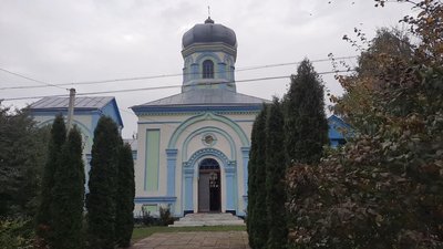 Церква в Олексіївці, в якій, за переказами, складав клятву на вірність українському народу та отримував благословіння на бій під Пилявою гетьман Богдан Хмельницький. Церква в Олексіївці, в якій, за переказами, складав клятву на вірність українському народу та отримував благословіння на бій під Пилявою гетьман Богдан Хмельницький.