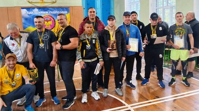 У Кропивницькому втретє відбувся "Кубок капеланів" з жиму гир лежачи