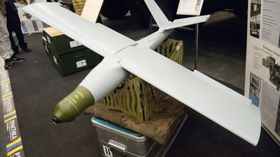 Литва придбає для України безпілотники-камікадзе
