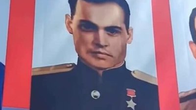 Окупанти зробили з Джонні Деппа та Ештона Кутчера "героїв Радянського Союзу"