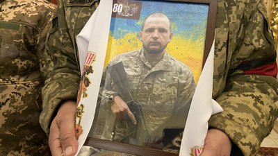 У Полтаві прощаються із солдатом Олександром Товканем У Полтаві прощаються із солдатом Олександром Товканем