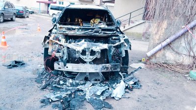 У Городенці на Прикарпатті вночі підпалили авто