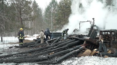 "Це була база відпочинку для своїх людей": наглядач розповів про згорілий будинок Ігоря Мазепи "Це була база відпочинку для своїх людей": наглядач розповів про згорілий будинок Ігоря Мазепи