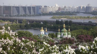 вид на Київ, місто Київ, Києво-Печерська лавра, бузок, міст Патона