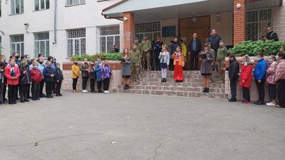 У Миколаєві до Дня захисників та захисниць України відкрили меморіальну дошку двом загиблим воїнам У Миколаєві до Дня захисників та захисниць України відкрили меморіальну дошку двом загиблим воїнам