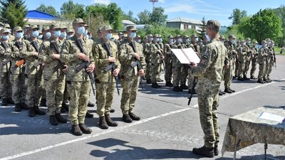 У Житомирі близько 100 десантників склали військову присягу