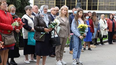 Громадська панахида у Луцьку: вшанували бійців, які загинули внаслідок бойових дій в АТО/ООС Громадська панахида у Луцьку: вшанували бійців, які загинули внаслідок бойових дій в АТО/ООС