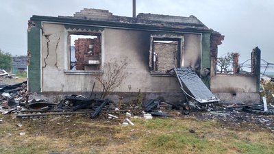 Хата у селі Копилля, на яку впав боєприпас з українського винищувача