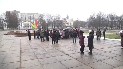 На Сумщині люди мітингували з вимогою передати ТЕЦ у власність громади На Сумщині люди мітингували з вимогою передати ТЕЦ у власність громади