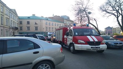 Правоохоронці не знайшли вибухівки у приміщенні залізничного вокзалу та ЛОДА