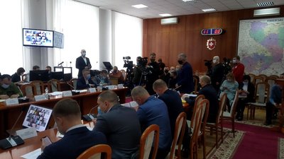 "Не треба червоної зони": під ОДА у Рівному прийшли підприємці