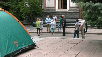 Голодування під мерією оголосили вкладники недобудів у Рівному