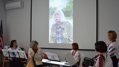 На Тернопільщині презентували мистецький проєкт "Запльонтаний у тисячі мелодій" На Тернопільщині презентували мистецький проєкт "Запльонтаний у тисячі мелодій"