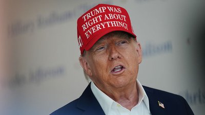 Трамп заявив, що телеканали ABC і NBC повинні втратити ліцензії