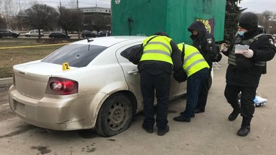 У центрі Сум — сутичка між "Нацкорпусом" та "Правим сектором" У центрі Сум — сутичка між "Нацкорпусом" та "Правим сектором"