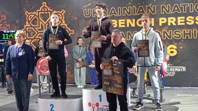 Пауерліфтери Сумщини стартували на Чемпіонаті України з жиму лежачі