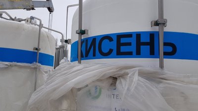 У п'яту лікарню в Сумах привезли два нових кріоциліндри (ФОТО)