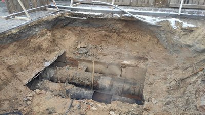У Луцьку – аварія на теплотрасі. Коли в будинках з'явиться гаряча вода У Луцьку – аварія на теплотрасі. Коли в будинках з'явиться гаряча вода