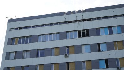 На місці нічного обстрілу Салтівки у Харкові сапери вилучили уламки "Урагану", що не розірвалися На місці нічного обстрілу Салтівки у Харкові сапери вилучили уламки "Урагану", що не розірвалися