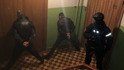 У Дніпрі затримали 9 учасників злочинного угруповання