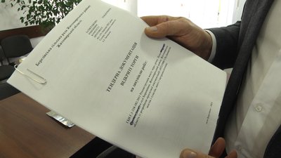 На Житомирщині на мосту через річку утворилася діра – на реконструкцію потрібно 5 мільйонів гривень На Житомирщині на мосту через річку утворилася діра – на реконструкцію потрібно 5 мільйонів гривень
