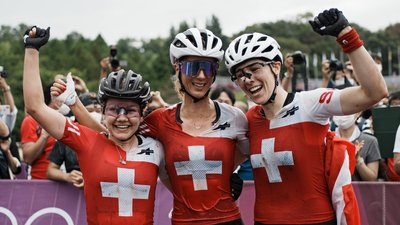 Уперше за 100 років весь олімпійський подіум у велоспорті зайняла одна країна. Як це сталося