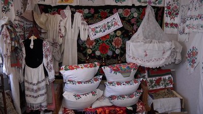На Новгород-Сіверщині староста в селі створив музей старожитностей