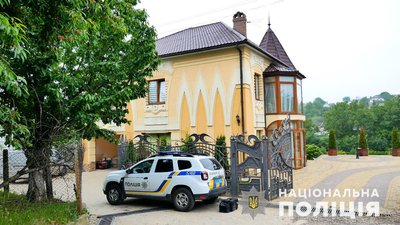 Затримання зі стріляниною на Буковині: підозрюваний у важкому стані