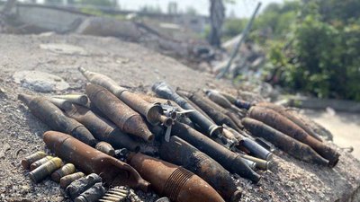Волинські піротехніки розміновують Донеччину Волинські піротехніки розміновують Донеччину