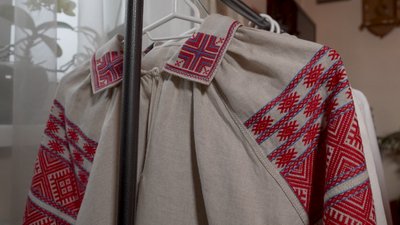 "Я віднайшов себе у дереві": понад 13 років народний майстер із Сарн Ігор Петрук займається різьбою "Я віднайшов себе у дереві": понад 13 років народний майстер із Сарн Ігор Петрук займається різьбою