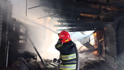 У Києві горіло кафе у парку Муромець У Києві горіло кафе у парку Муромець