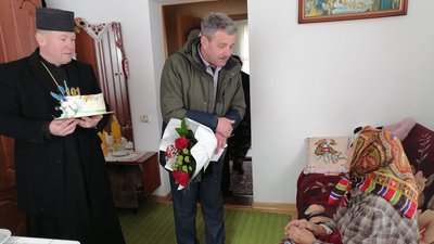 Пообіцяла дочекатися перемоги: на Тернопільщині жінка відзначила 101 День народження