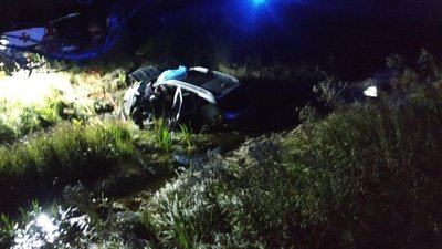 В аварії неподалік Луцька травмувалися троє людей. Авто занесло у канаву