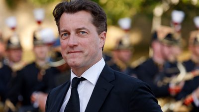 Керівника французького центру кінематографії звинувачують у сексуальному насильстві над своїм похресником