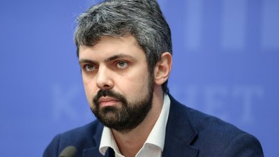 "Фейкові республіки — фейкові герої". Голова ІНП відреагував на перейменування Донецька і Луганська