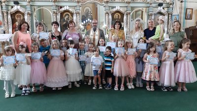 "Впевнений школяр": як франківський "Карітас" допомагає соціалізуватися дошкільнятам