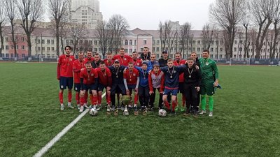 ФК "Кудрівка" припиняє співпрацю з головним тренером Сергієм Даценком і переїжджає до Ірпеня ФК "Кудрівка" припиняє співпрацю з головним тренером Сергієм Даценком і переїжджає до Ірпеня