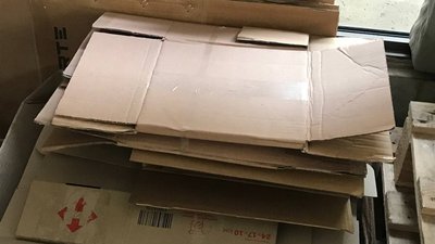 В Житомирі розпочинають збір металевих банок і картону для окопних свічок В Житомирі розпочинають збір металевих банок і картону для окопних свічок