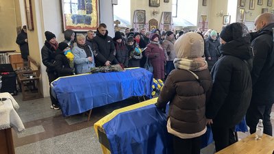 У Полтаві прощаються із військовими Сергієм Профатиловим та Олексієм Пупченком