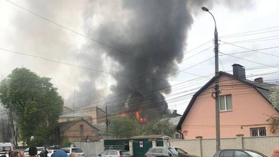 Пожежа у Вінниці: горить офісне приміщення Пожежа у Вінниці: горить офісне приміщення