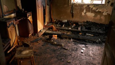 Учні Братковецького ліцею на Франківщині допомогли вночі загасити пожежу у сусіда Учні Братковецького ліцею на Франківщині допомогли вночі загасити пожежу у сусіда