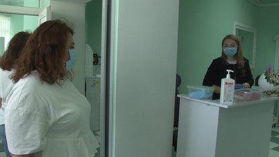 У Черкасах перевірили роботу салонів краси та перукарень У Черкасах перевірили роботу салонів краси та перукарень