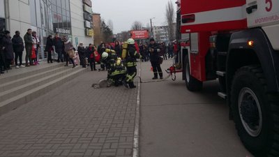 Інспектори ДСНС перевірили торговельний центр "Плазма" в Кропивницькому
