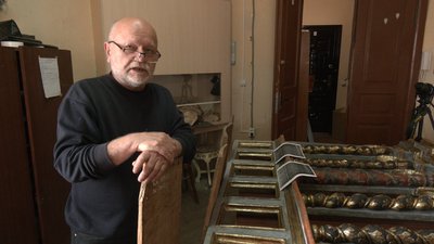 Завідувач сектору реставрації Музею мистецтв Прикарпаття Зеновій Крок Завідувач сектору реставрації Музею мистецтв Прикарпаття Зеновій Крок