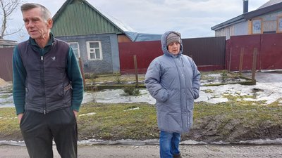 Наслідки буревію: у Бурині на Сумщині мешканці пошкоджених будинків пів року живуть без даху Наслідки буревію: у Бурині на Сумщині мешканці пошкоджених будинків пів року живуть без даху